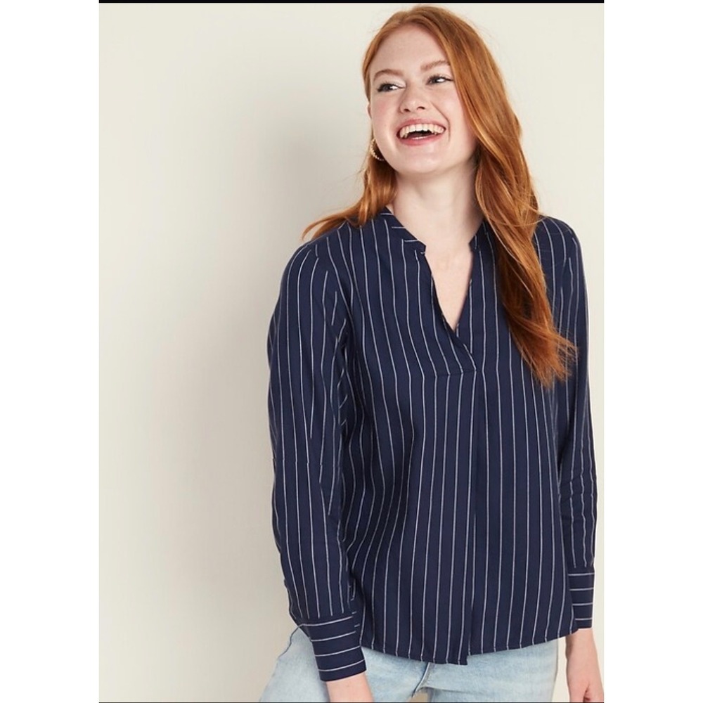 Old Navy Womens Navy Blue Pinstripe Split V-Neck Long Sleeve Blouse Small NEW